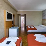 Oezbek Hotel Butik